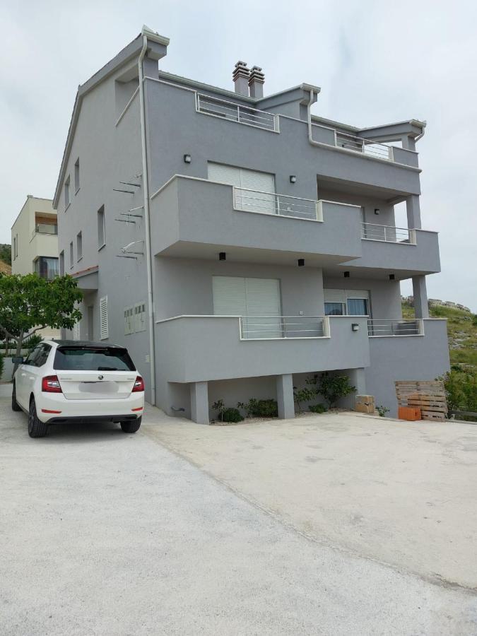 Apartments Vini سيغيت دونيي المظهر الخارجي الصورة