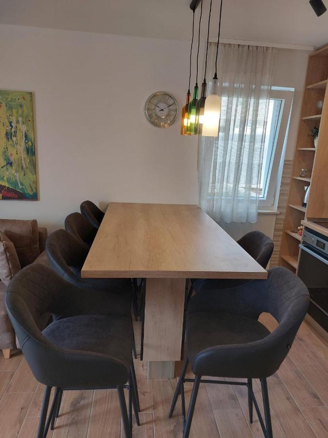 Apartments Vini سيغيت دونيي المظهر الخارجي الصورة