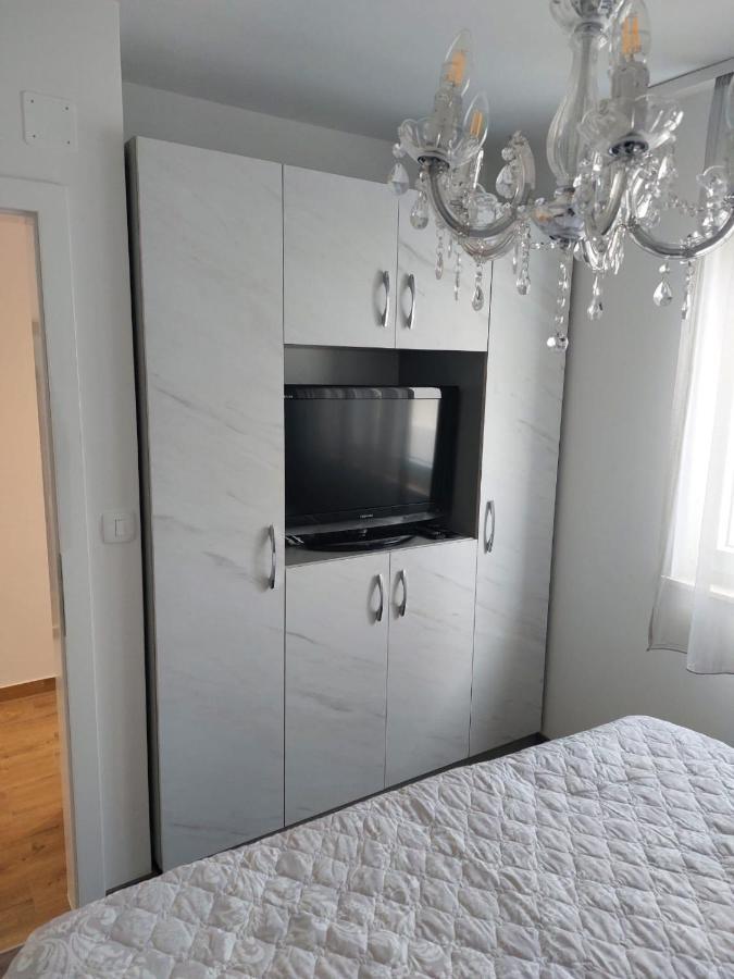 Apartments Vini سيغيت دونيي المظهر الخارجي الصورة