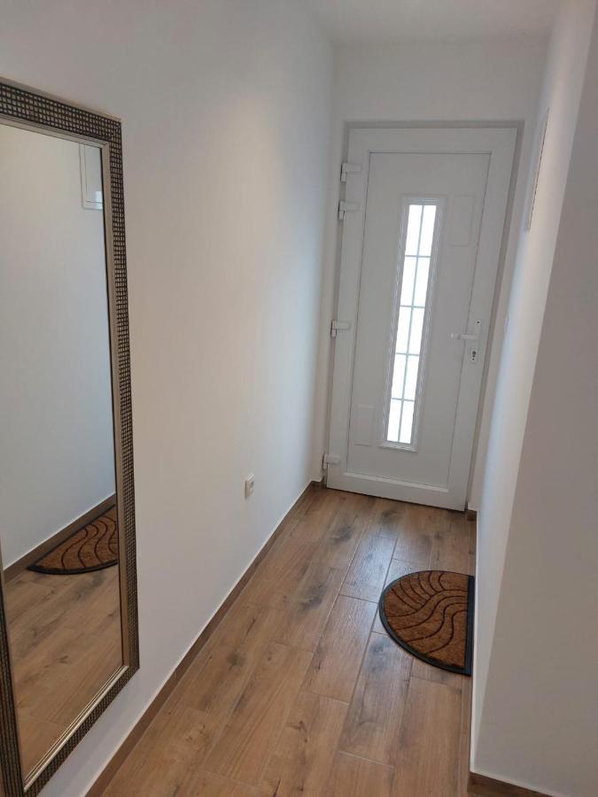 Apartments Vini سيغيت دونيي المظهر الخارجي الصورة