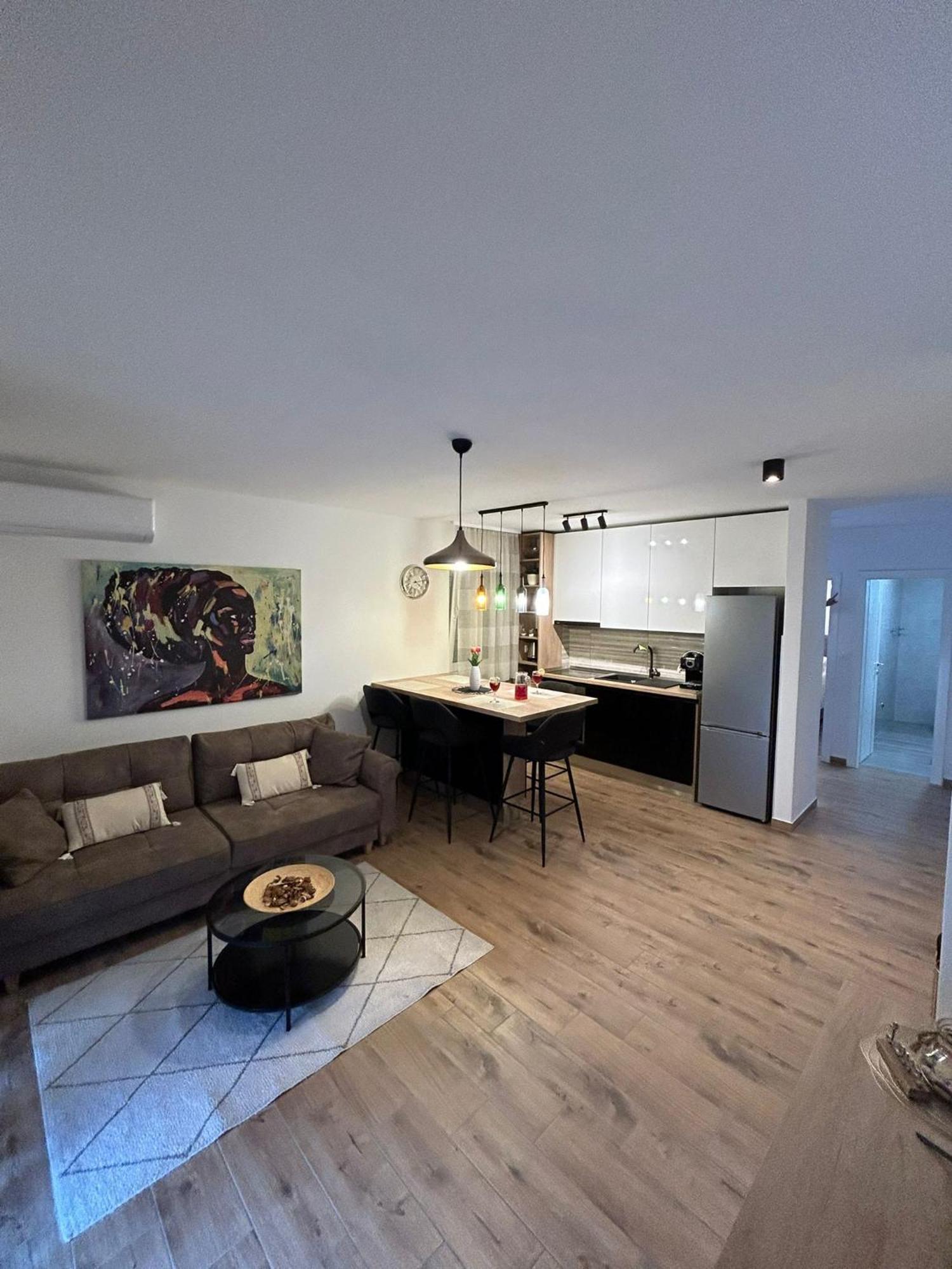 Apartments Vini سيغيت دونيي المظهر الخارجي الصورة
